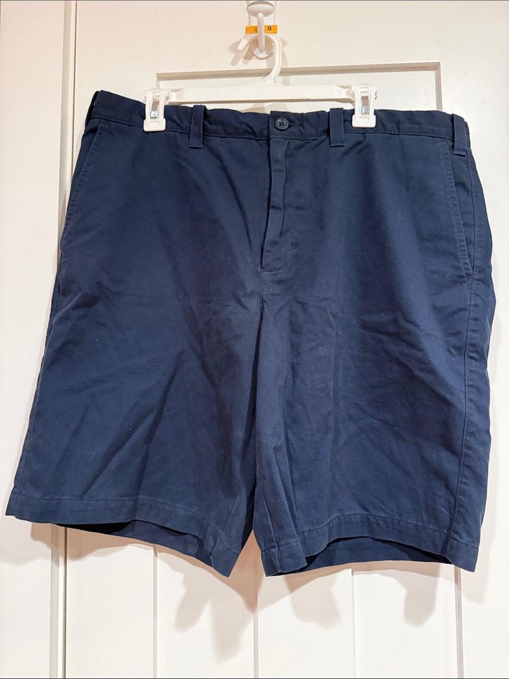 NWT Eddie Bauer Men's Classic Navy Chino Shorts